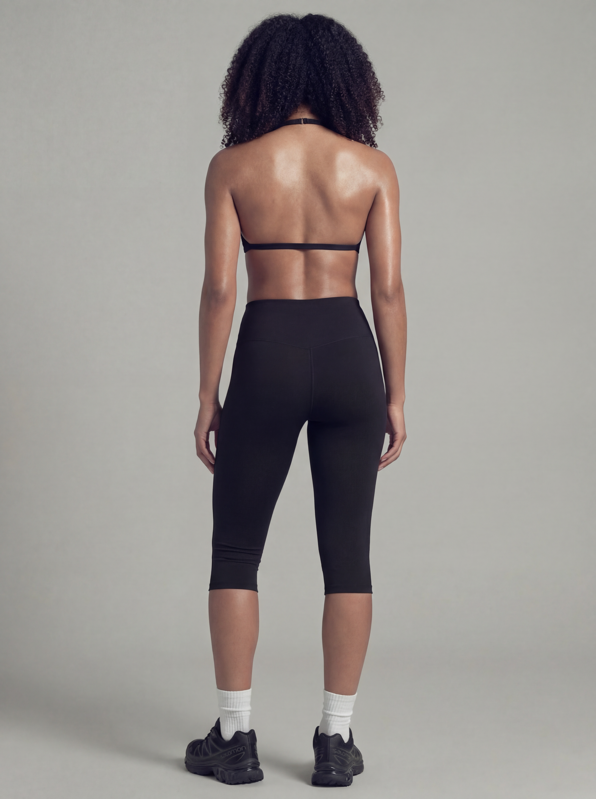 BARE CAPRIS