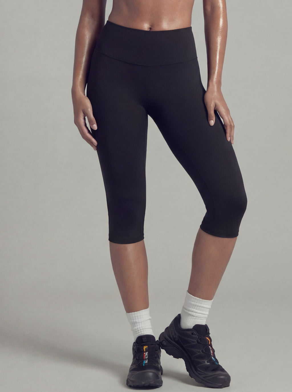 BARE CAPRIS