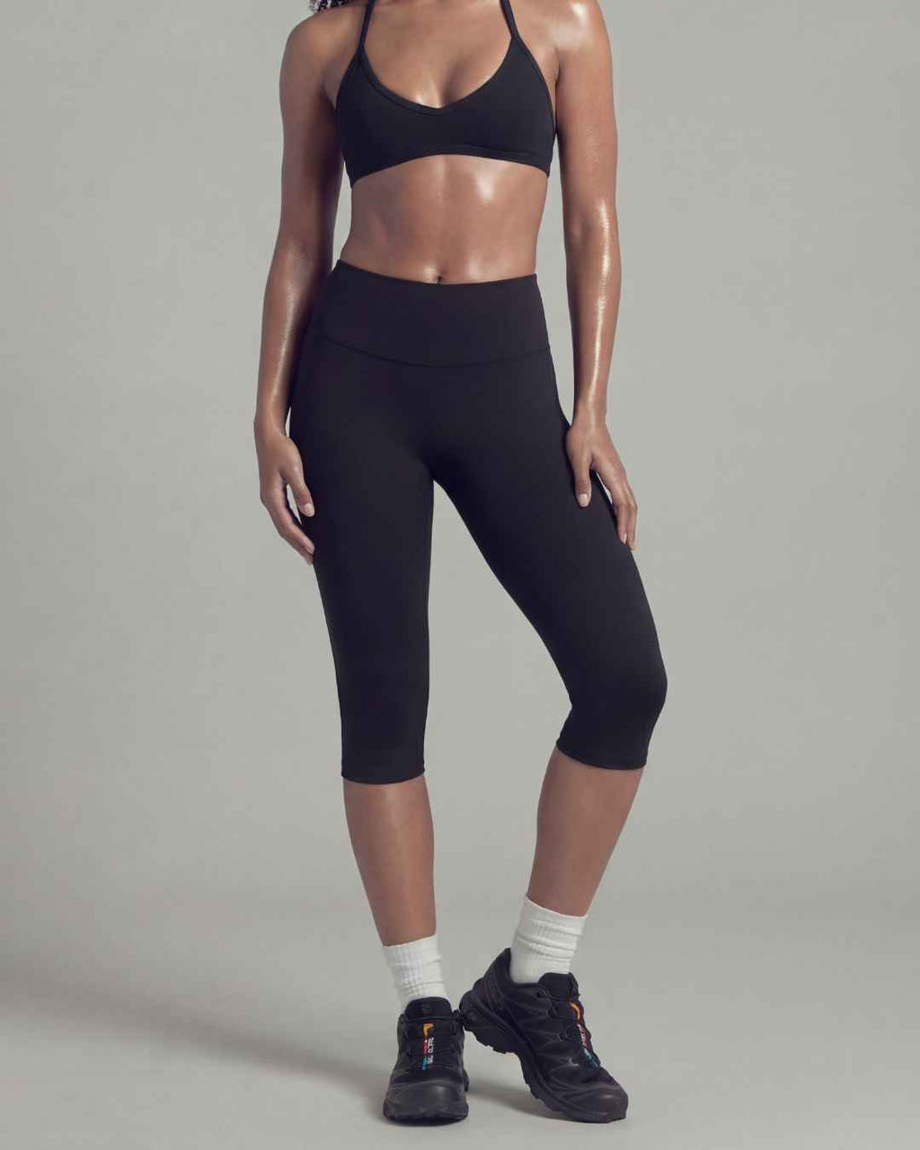 BARE CAPRIS