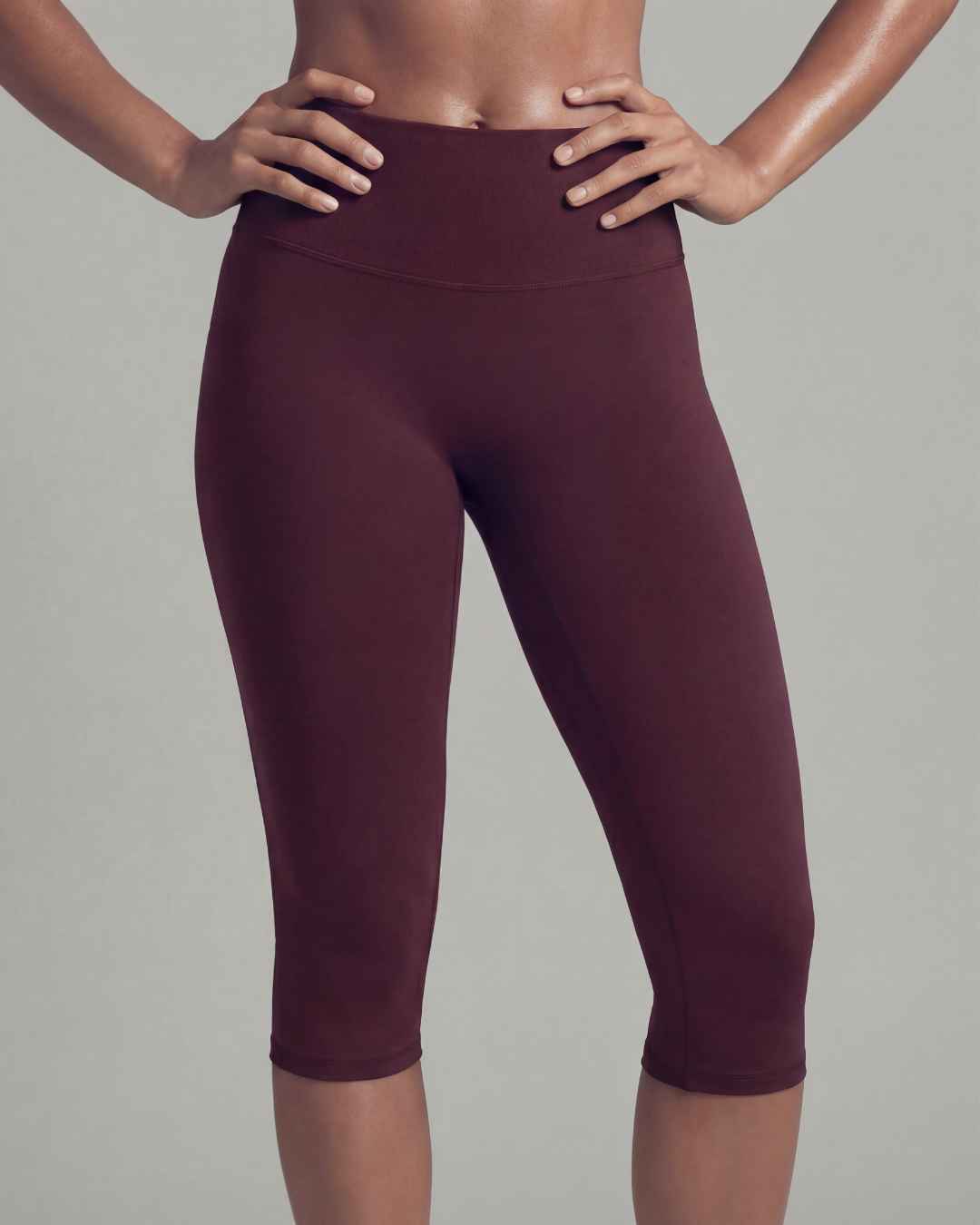 BARE CAPRIS