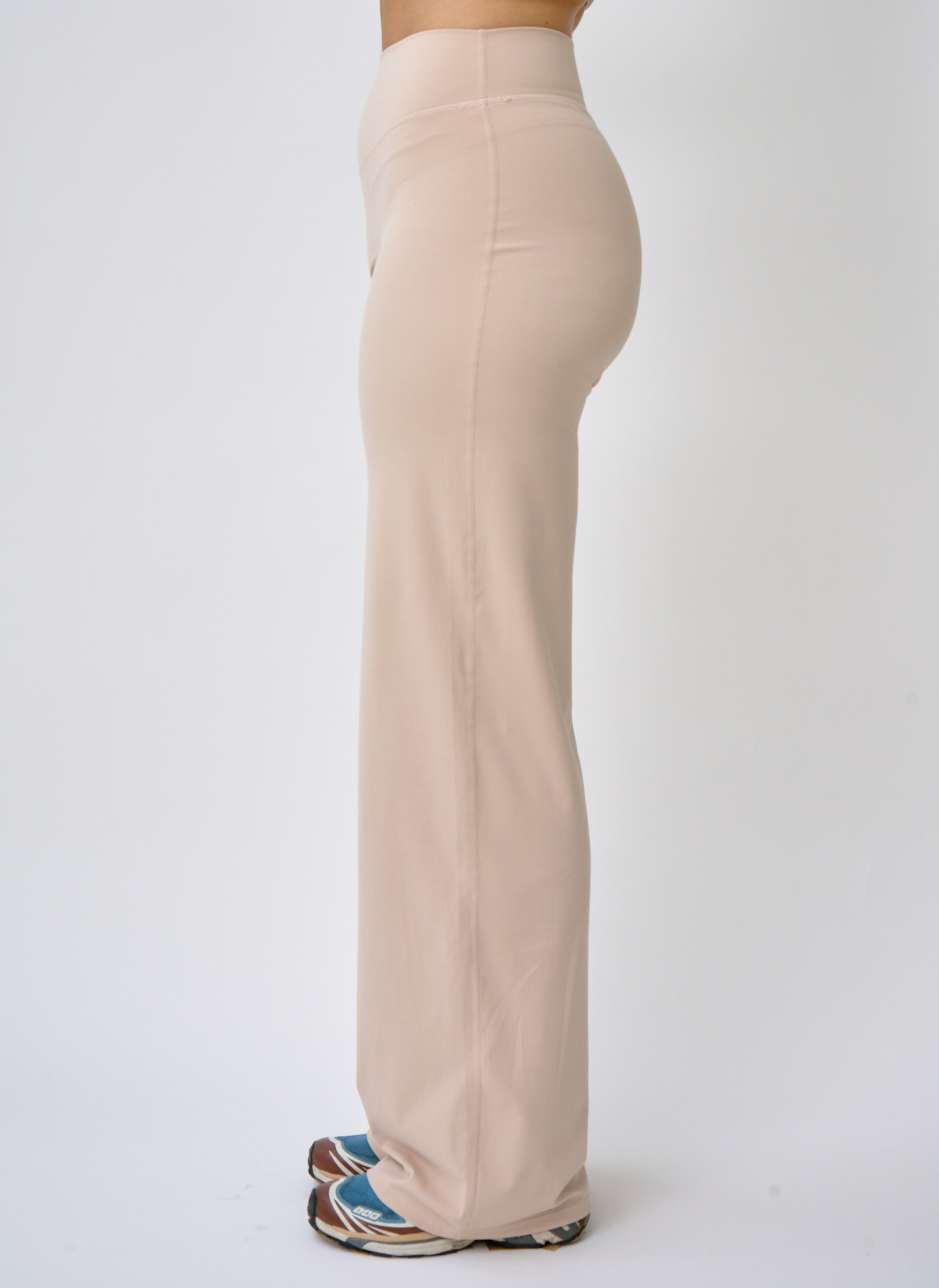 SOFT SCULPT STRAIGHT LEG PANTS