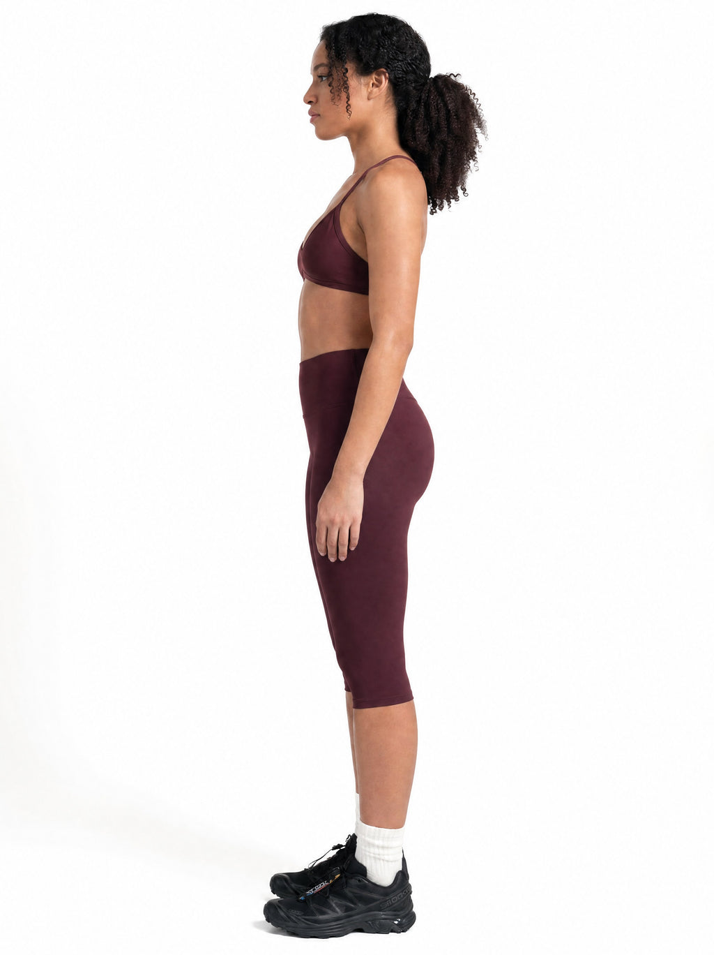 BARE CAPRIS