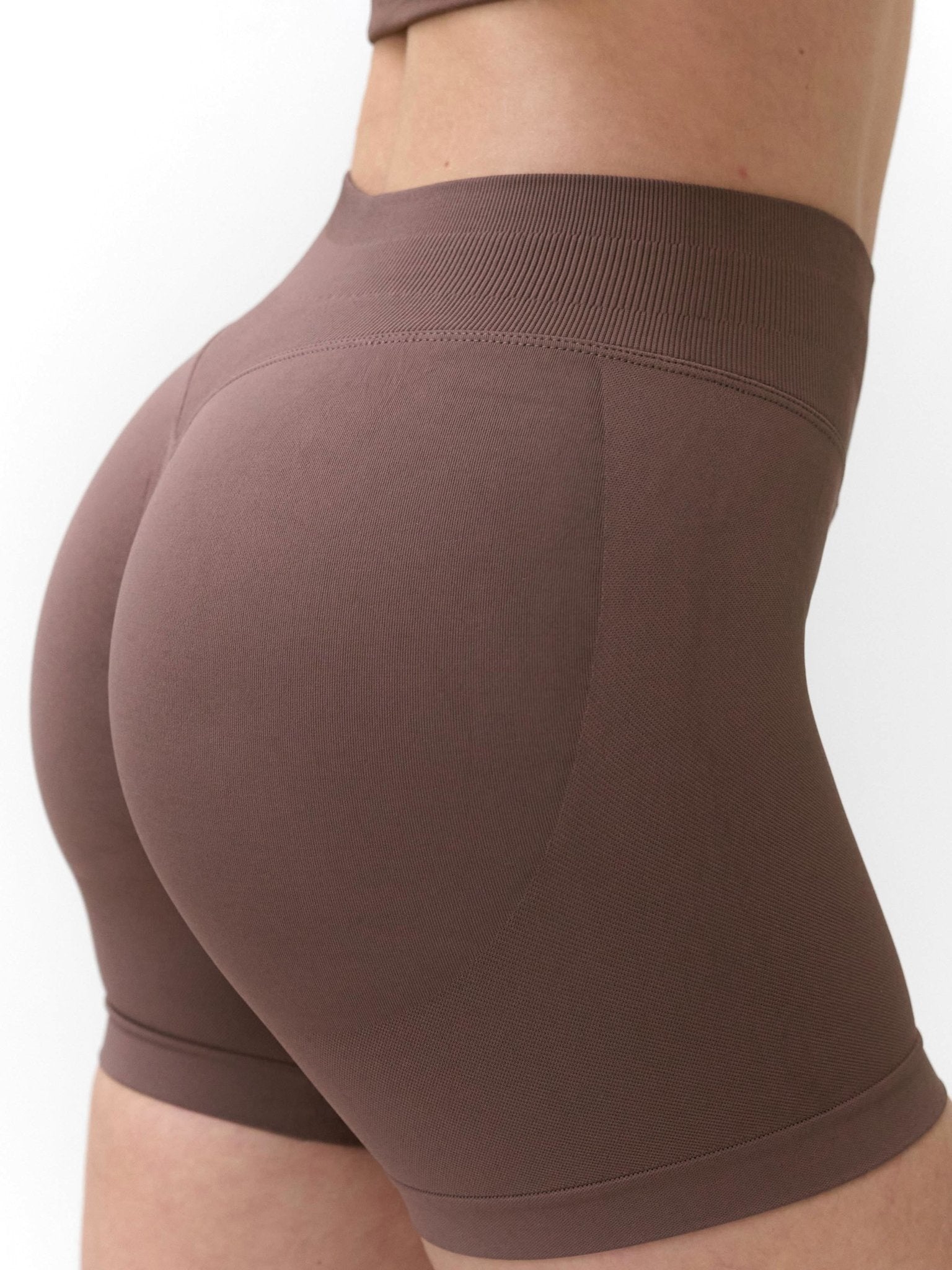 CONTOUR SHORTS