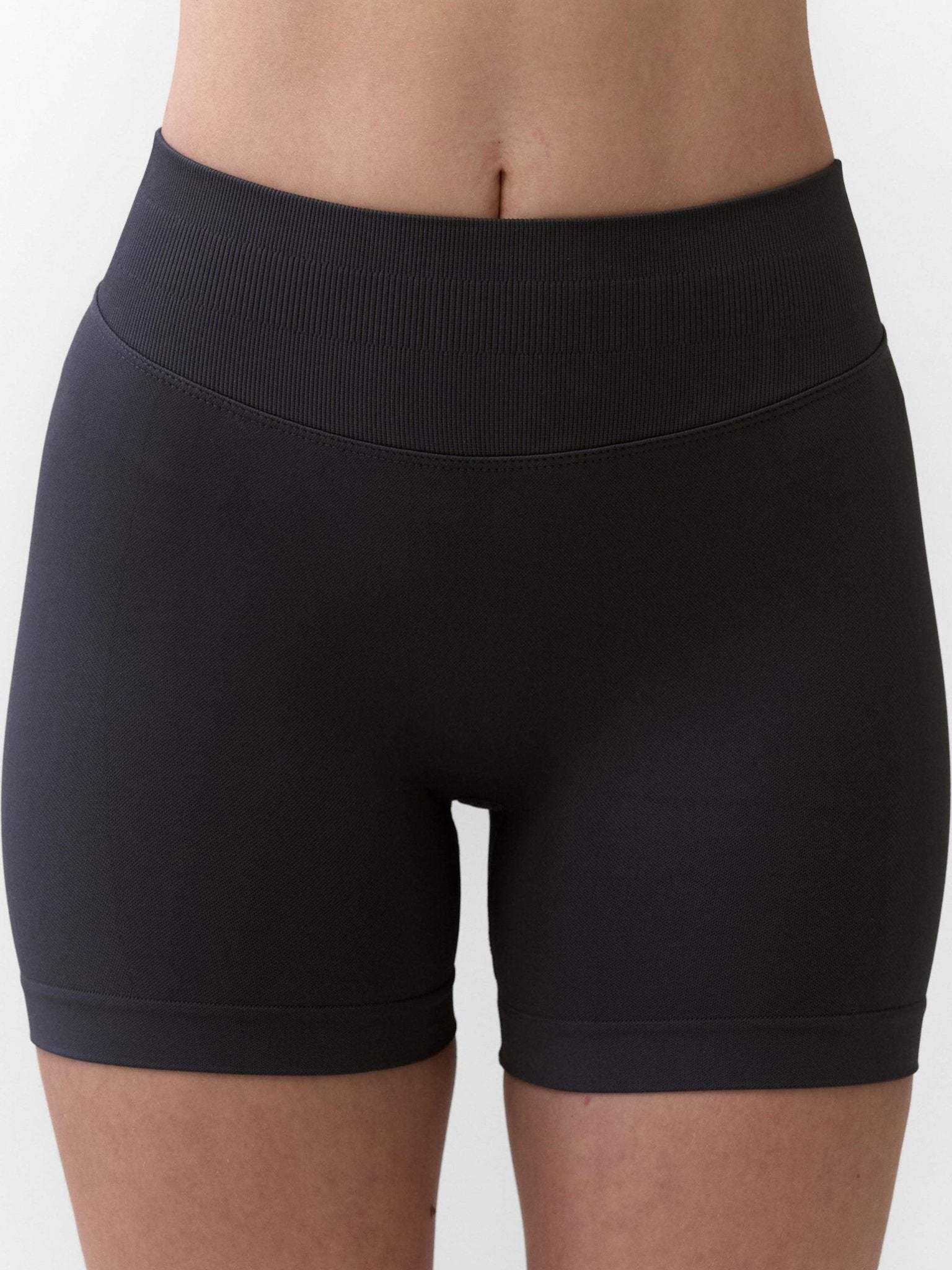 CONTOUR SHORTS