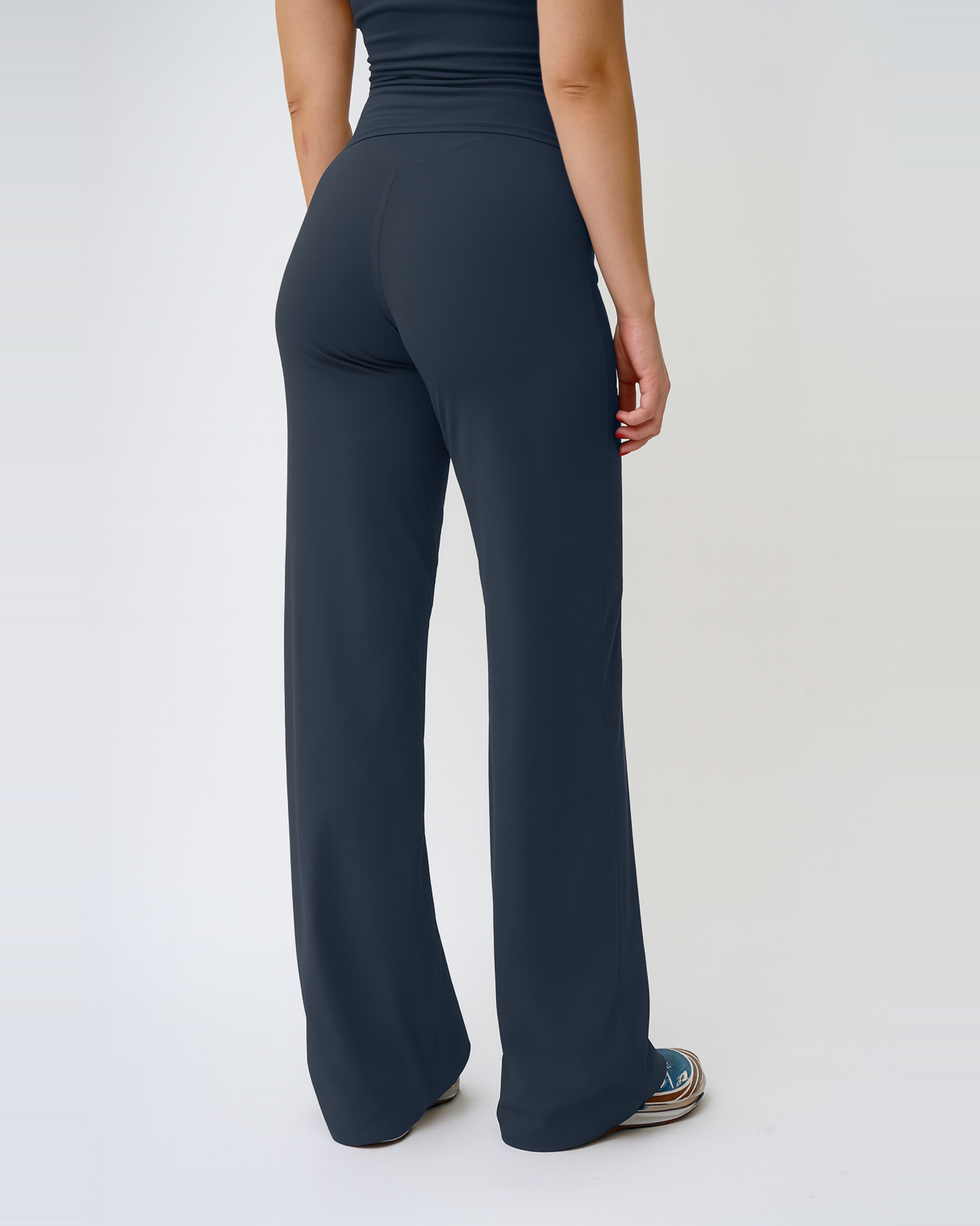 SOFT SCULPT STRAIGHT LEG PANTS