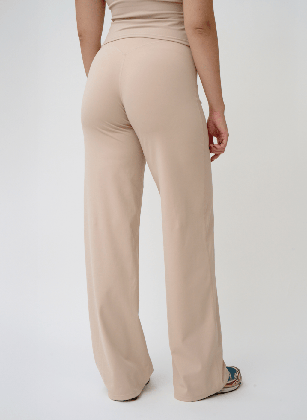 SOFT SCULPT BOTTOMS